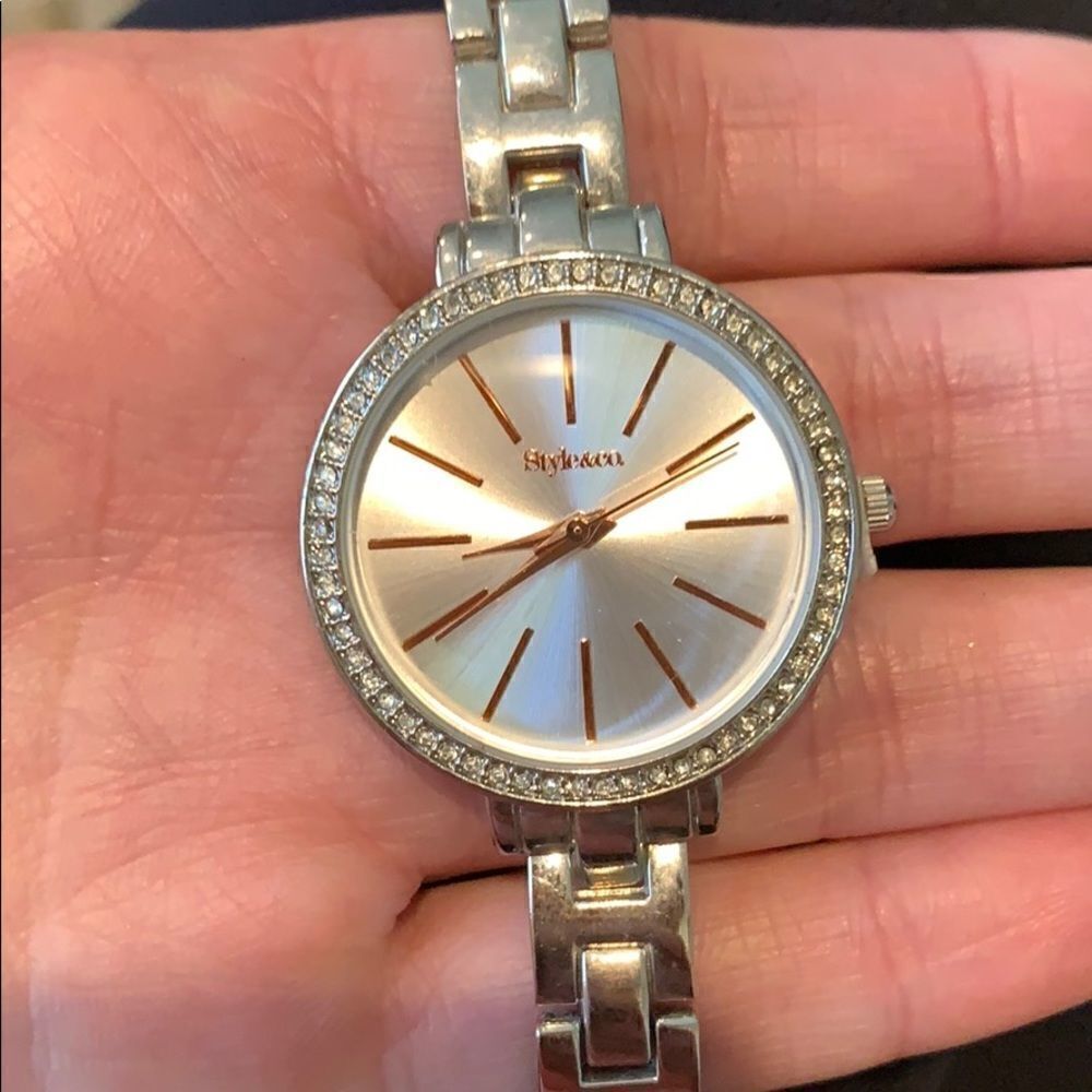 Style & co round face watch - Picture 2 of 4